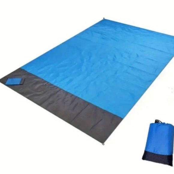 Waterproof Beach blanket - Picture 2 of 3